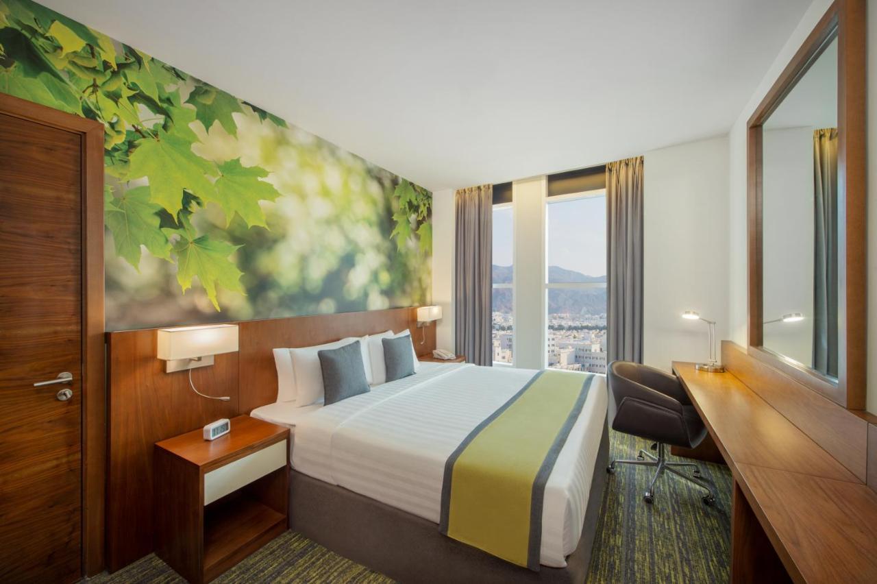 Hotel Wyndham Garden Muscat Al Khuwair Exterior foto